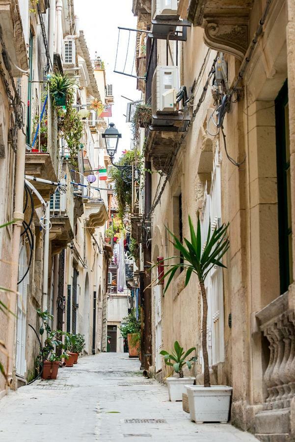 Apartamento Ortigia Ancient House Syracuse Exterior foto